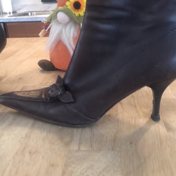 Prada leather bootie sz 39 - Picture 3 of 9